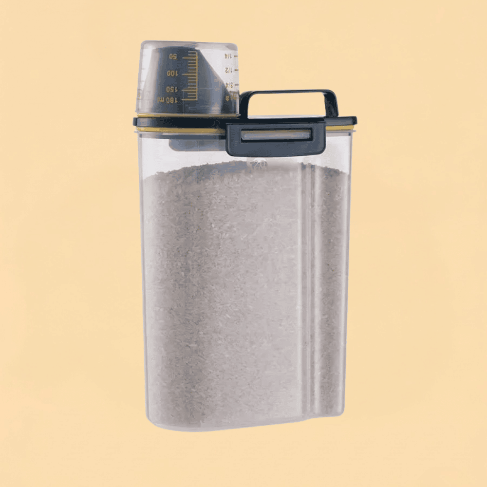 Porta Ração Hermético 2kg com Copo Medidor e Trava de Frescor